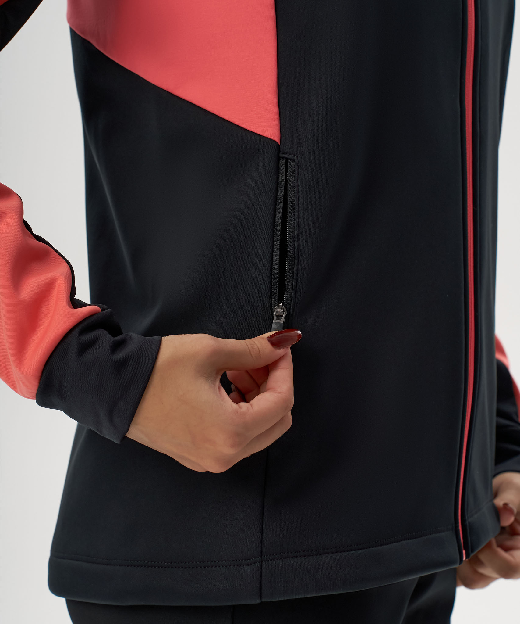 Жилет тренировочный Nordski Core Black/Coral W