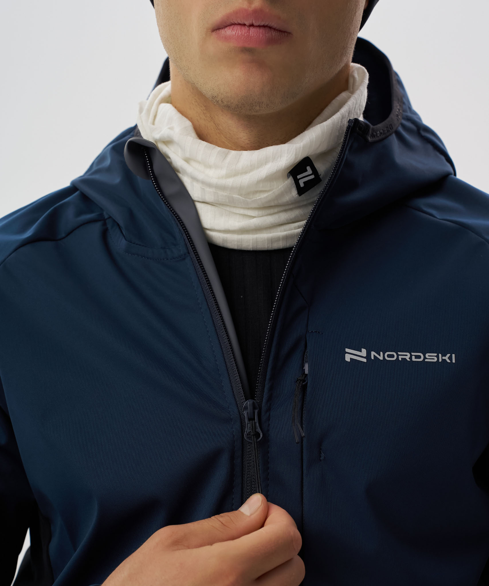 Тренировочная куртка Nordski PRO TOUR HOOD Deep/Black