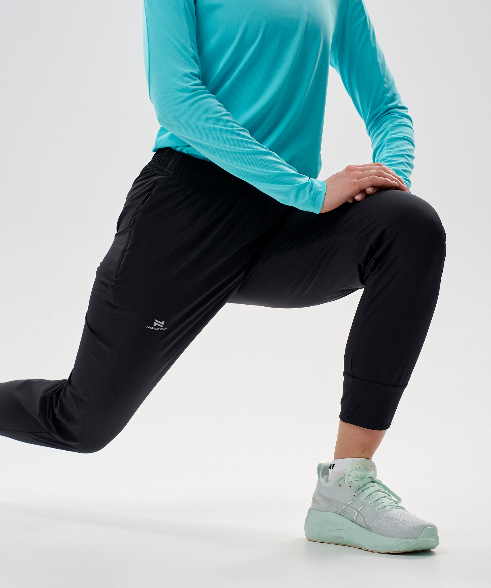 Брюки беговые Pro Light Black W