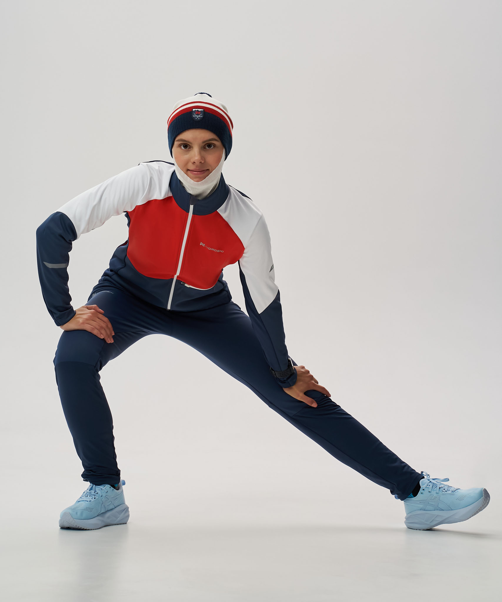 Тренировочная куртка Nordski Pro 2.0 White/Blue/Red W