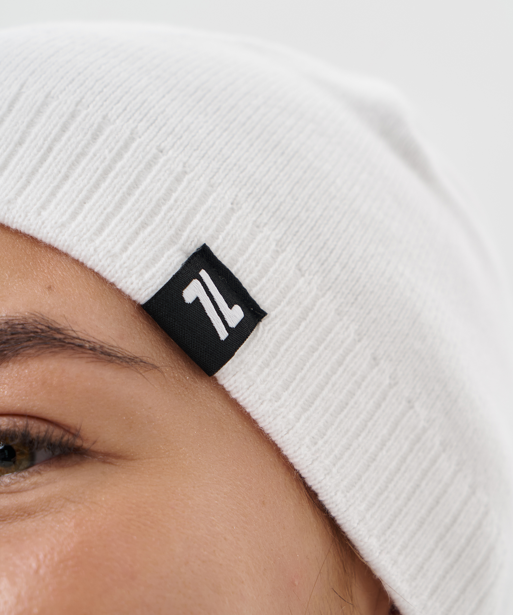 Шапка Nordski Sport white/18