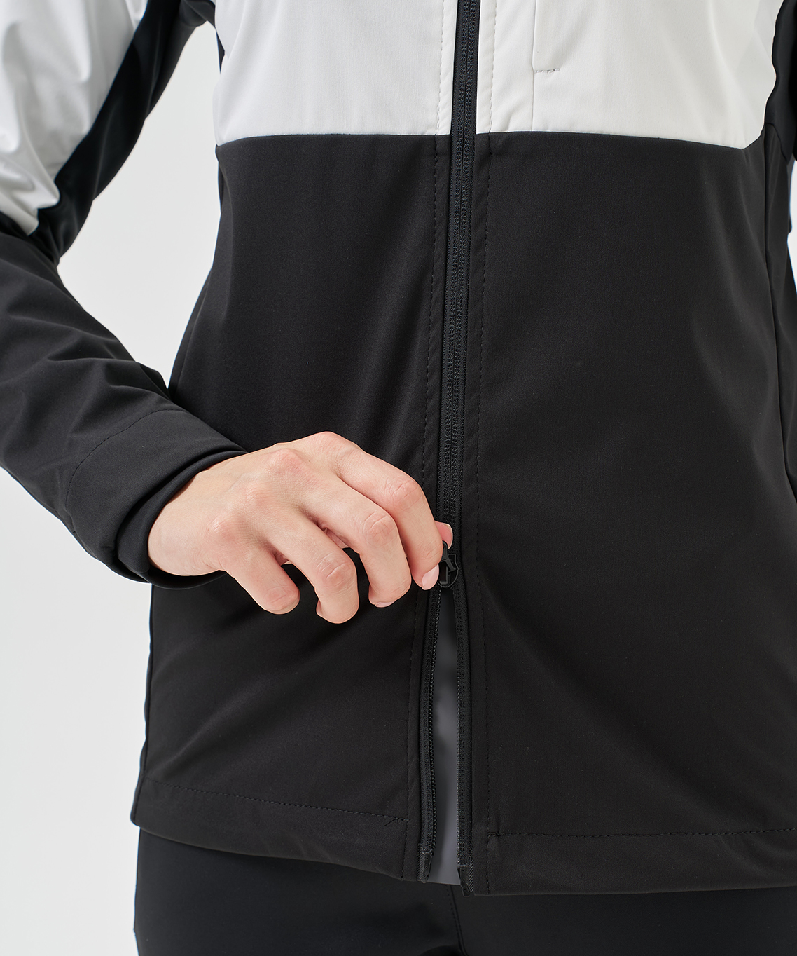 Тренировочная куртка Nordski PRO TOUR HOOD White/Black W